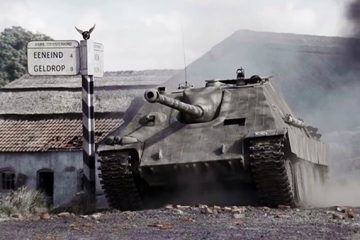 TV War Series : A Scene from Band of Brothers; German Jagdpanther Encounter