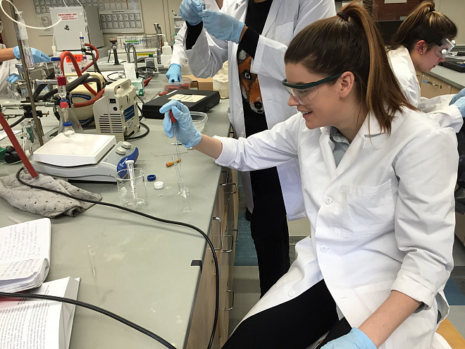 Students in Prof. Leri's Organic Chemistry II lab carry out a microscale hydroboration reaction.