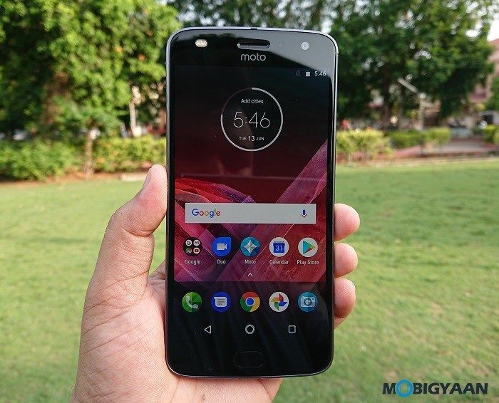 Motorola Moto Z2 Play Hands on Review Images 4