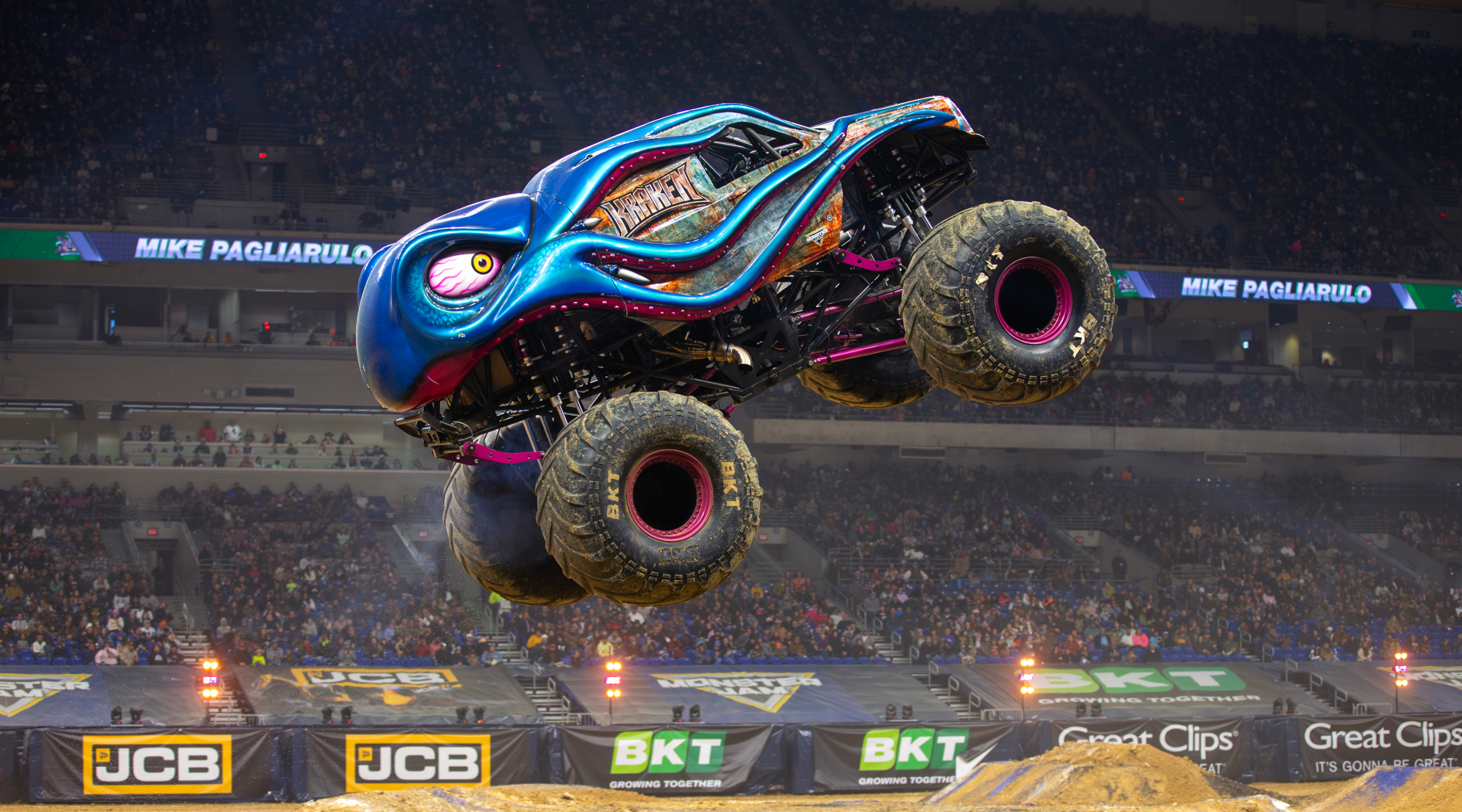 Kraken | Trucks and Drivers | Monster Jam®