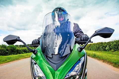 The Best Aftermarket Motorcycle Replacement Screens