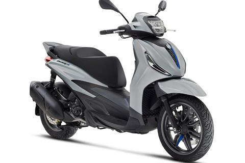 Tech in the town! Piaggio launch A2 licence friendly Beverly 310 urban scooter family for 2025