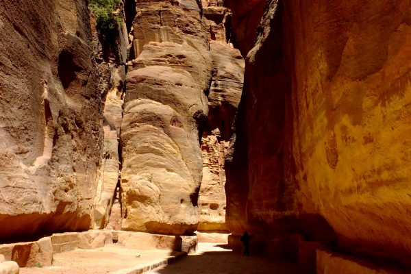 hiking-jordan-araba-valley