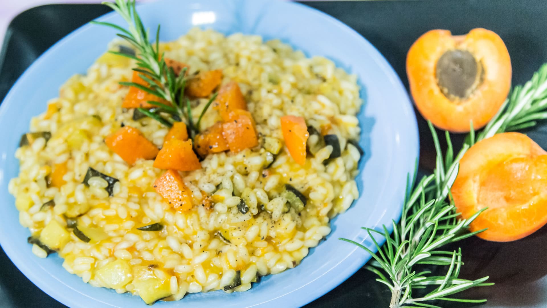 Risotto con Albicocche, Zucchine e Rosmarino