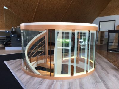 curved laminated glass railing