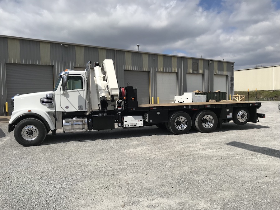 NFE Custom Flatbed w/ IMT 40/275 Knuckleboom