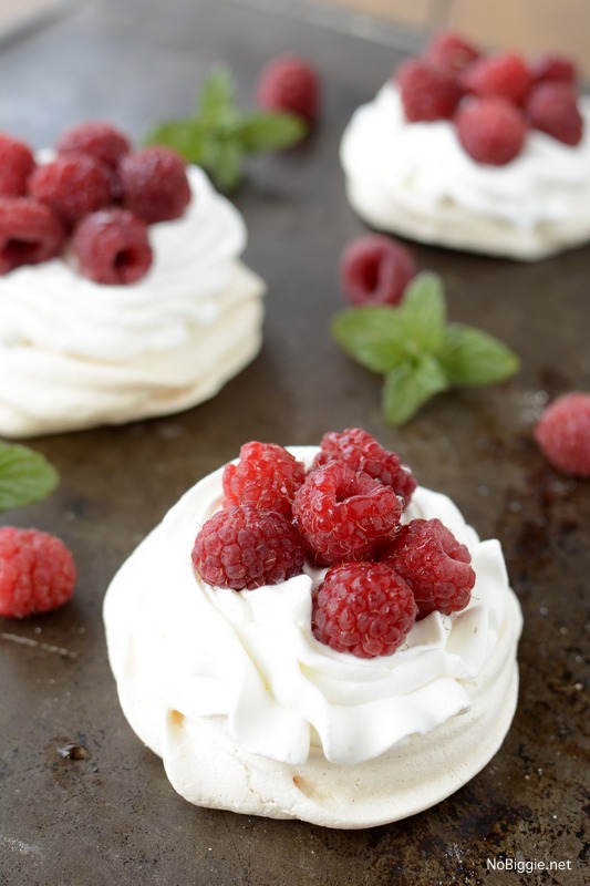 Mini Pavlovas | Sweet Treats for Showers