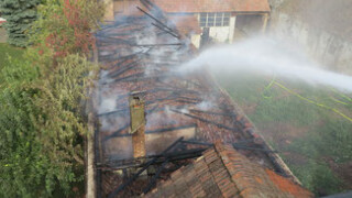 Acht Feuerwehren mussten zu Dachstuhlbrand ausrücken