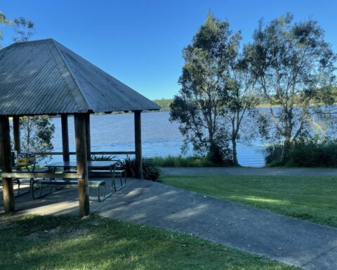 Lake MacDonald picnic area