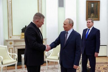 Robert Fico i Vladimir Putin / Foto Reuters