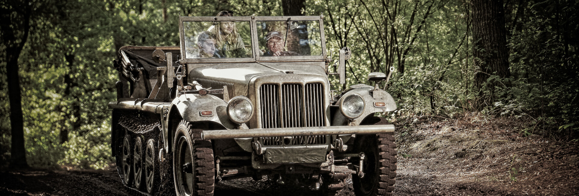 oorlogsmuseum - Participating vehicles