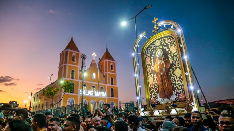 Foto de apoio ilustrativo (exposição São Francisco das Chagas de Canindé). A programação envolve missas, atendimento a confissões, procissões e novenas 