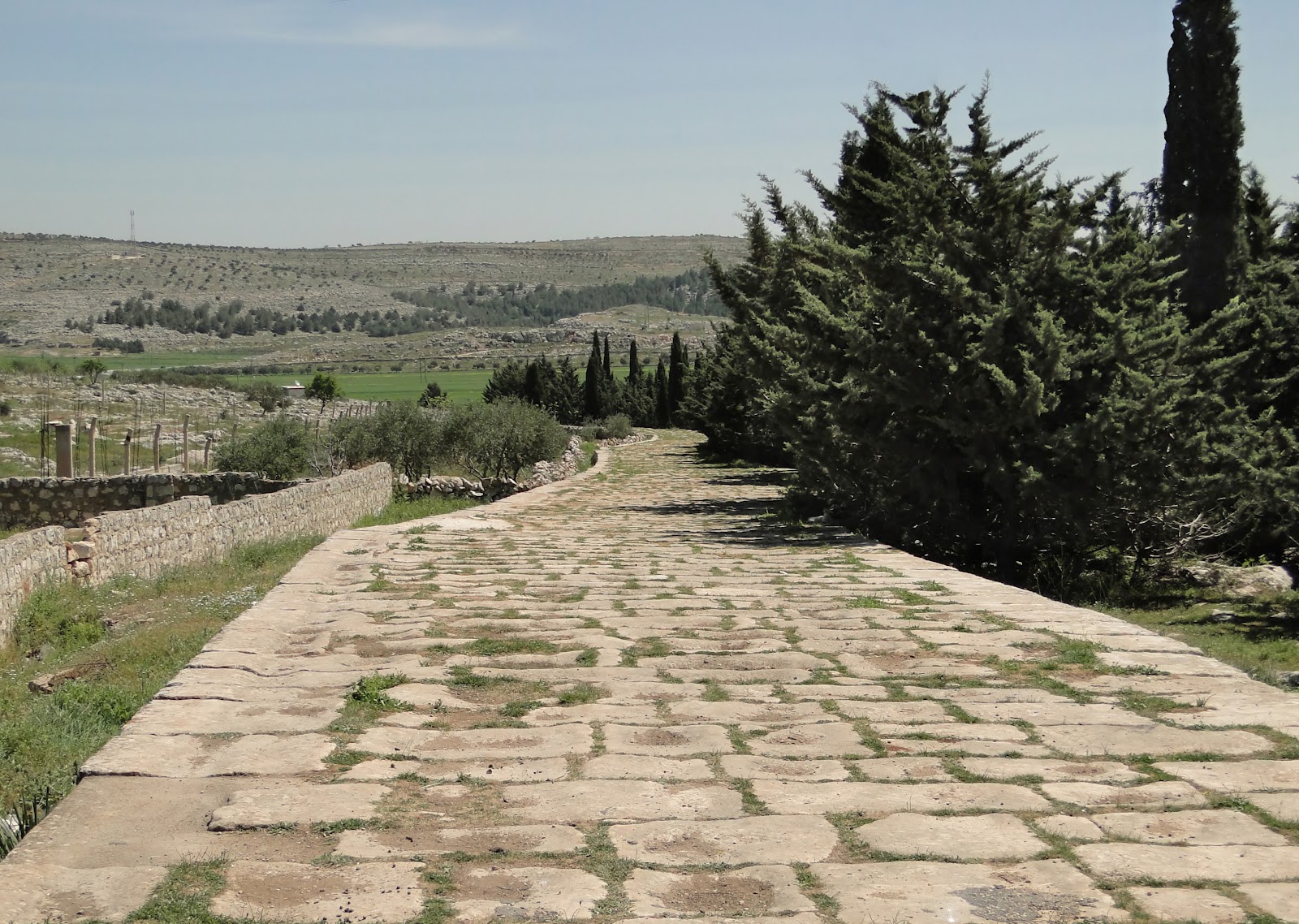 how the road signs evolved brief history of road signs Ancient Roman Road of Tall Aqibrin