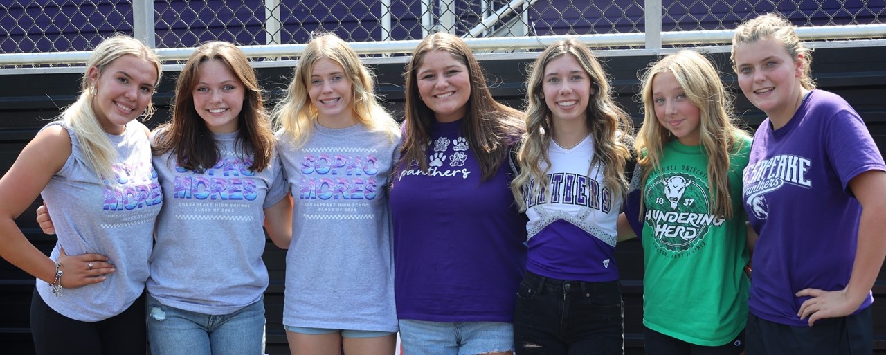 Group of students smiling for picture