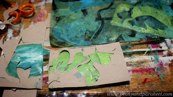 Monoprinting with Gelli plates. By Paivi Eerola of Peony and Parakeet.