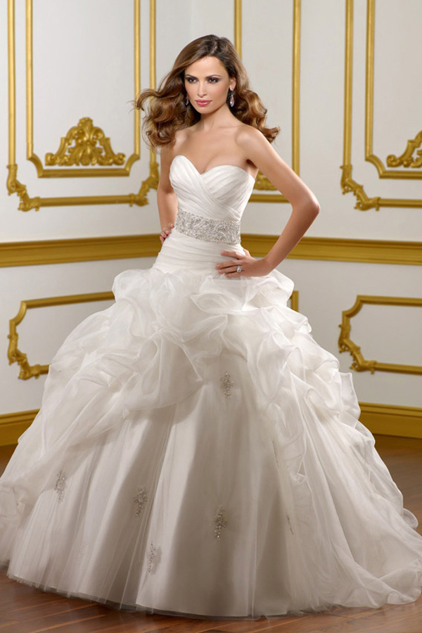 robe-mariee-princesse-decollete-en-coeur