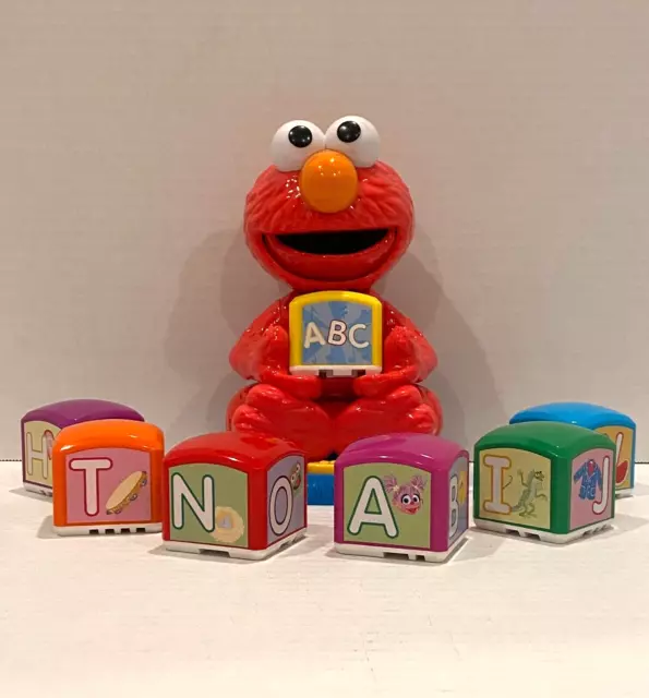 SESAME STREET ELMO'S Find and Learn Alphabet Blocks Talking Learning ...