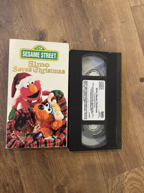 SESAME STREET - Elmo Saves Christmas (VHS, 1996) $5.94 - PicClick