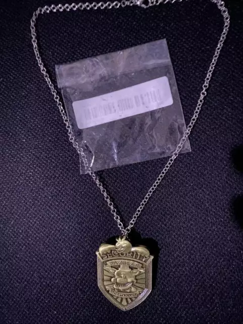 FNAF SECURITY GUARD Necklace - Freddy Fazbear's Pizza Night Guard Badge ...