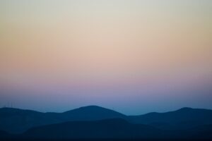 mountains sky horizon sunset 4k 1541114080