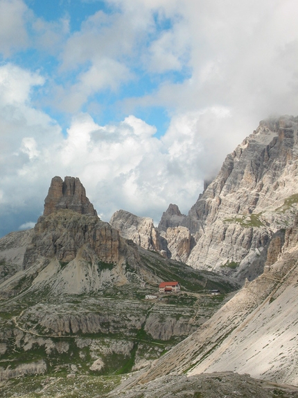 Tre Cime di Lavaredo, Dolomiti - The magnificent Tre Cime di Lavaredo, Dolomites