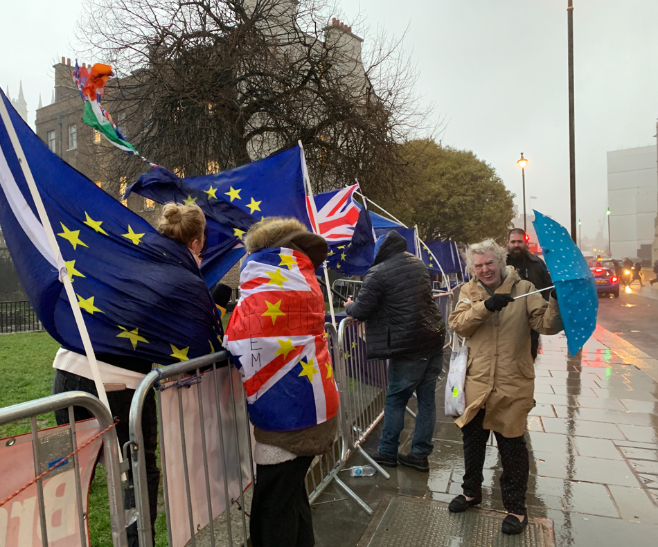 "Il y a des conseillers conjugaux spécialisés en Brexit aujourd’hui en Grande-Bretagne" Le romancier Jonathan Coe sur France Culture (c) John Cameron, Unsplash