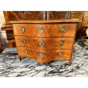 Louis XV Chest Of Drawers - 18th Century