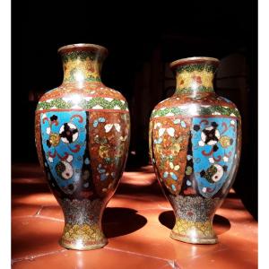 Paire De Vases En Emaux Cloisonnés. Époque Meiji. 