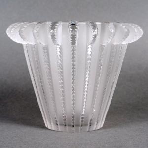 1936 René Lalique - Vase Royat Verre Blanc 