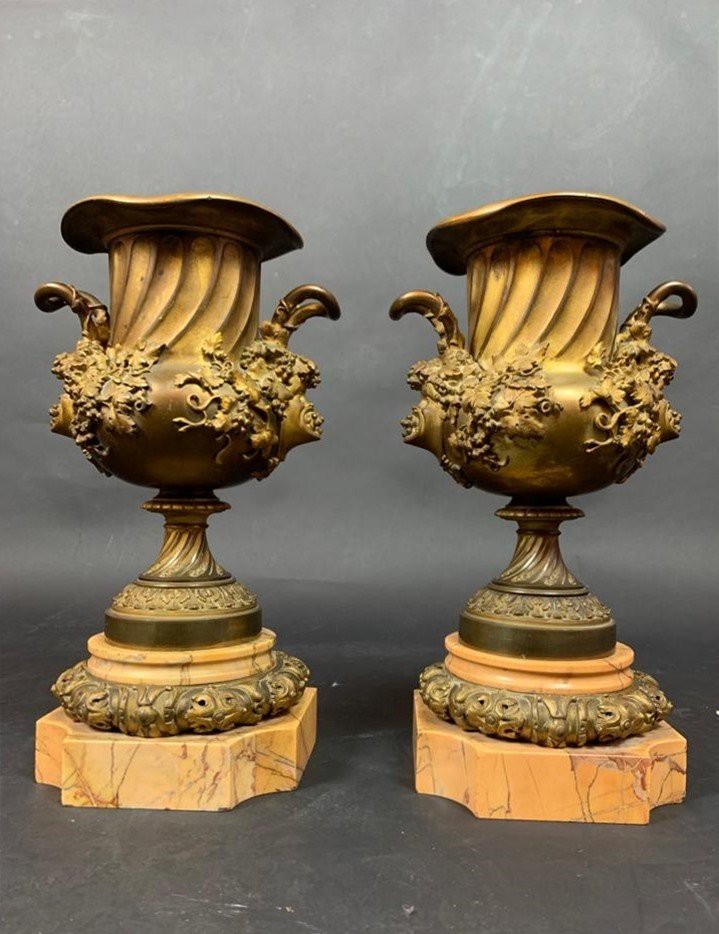 Proantic: Pair Of Cassolettes In Bronze