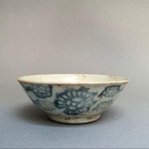 Coupe En Grès Porcelaineux,  Asie Du Sud 1400 à 1600 Après Jc