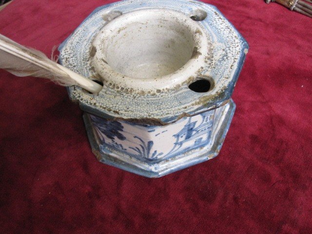 Octagonal Ceramic Inkwell Talavera. 18th Century.decorated In Blue-photo-2