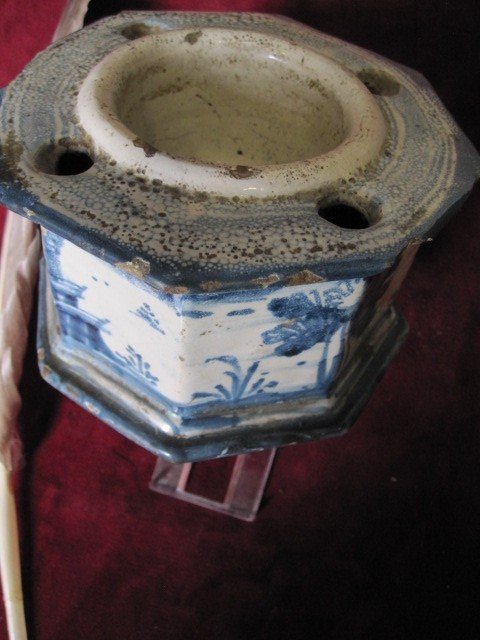 Octagonal Ceramic Inkwell Talavera. 18th Century.decorated In Blue-photo-8