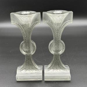 Une Paire De Bougeoirs Rameaux De R.lalique