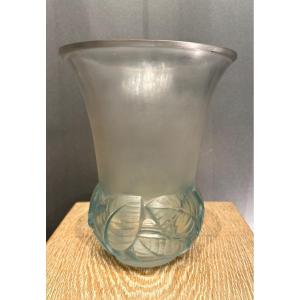 Un Vase Lilas De R.lalique