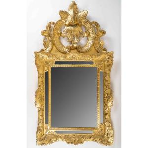 Miroir à Parecloses En Bois Doré Fronton Ajouré D’époque Régence Vers 1720