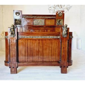  Antique Art Deco Bed With Side Cabinets & Bronze Putti