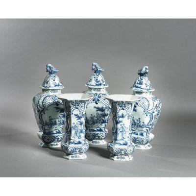 Ensemble De Cinque Vases En Porcelaine De Delft, XVIII/XIX siècle