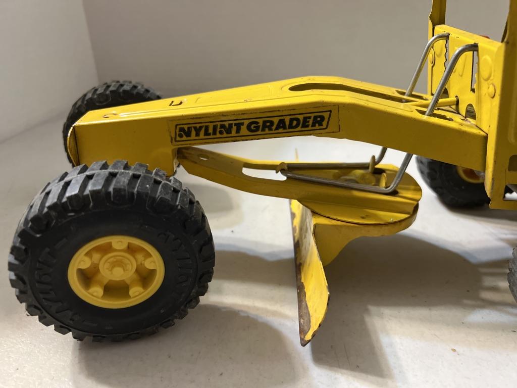 Vintage NYLINT Road Grader Yellow Vehicle P