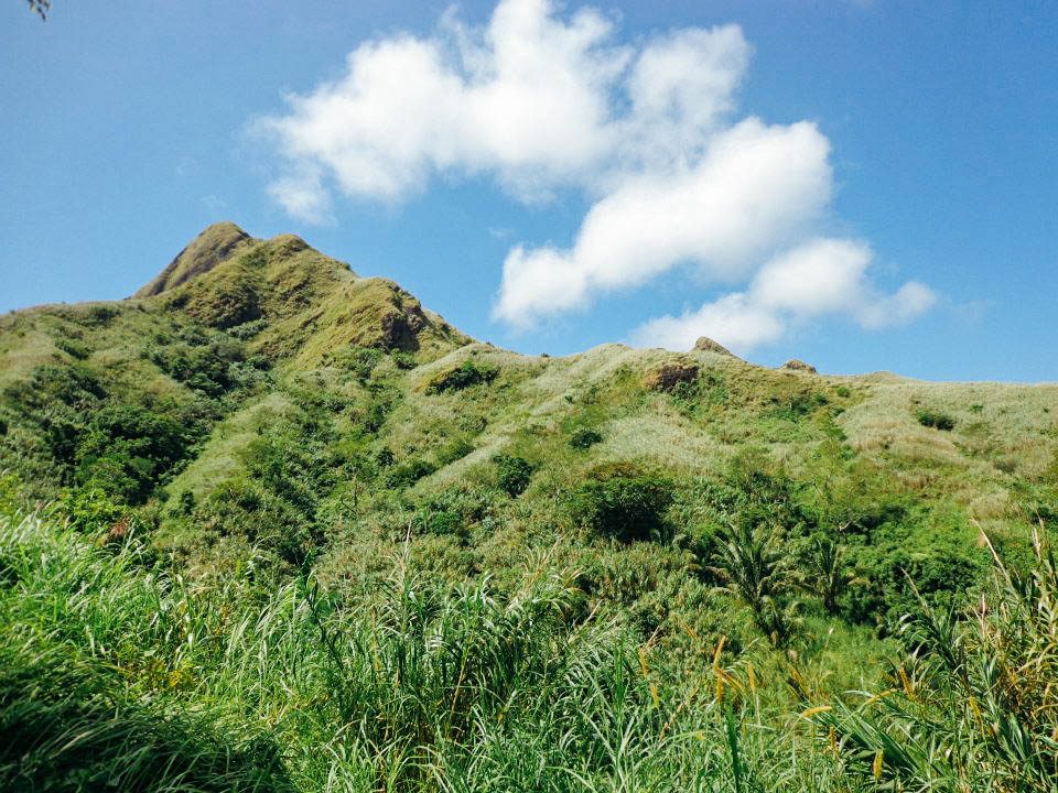 THE CLIMB. Even from a distance, one can see the ascents and descents of the mountain. Photo by Joshua Berida 