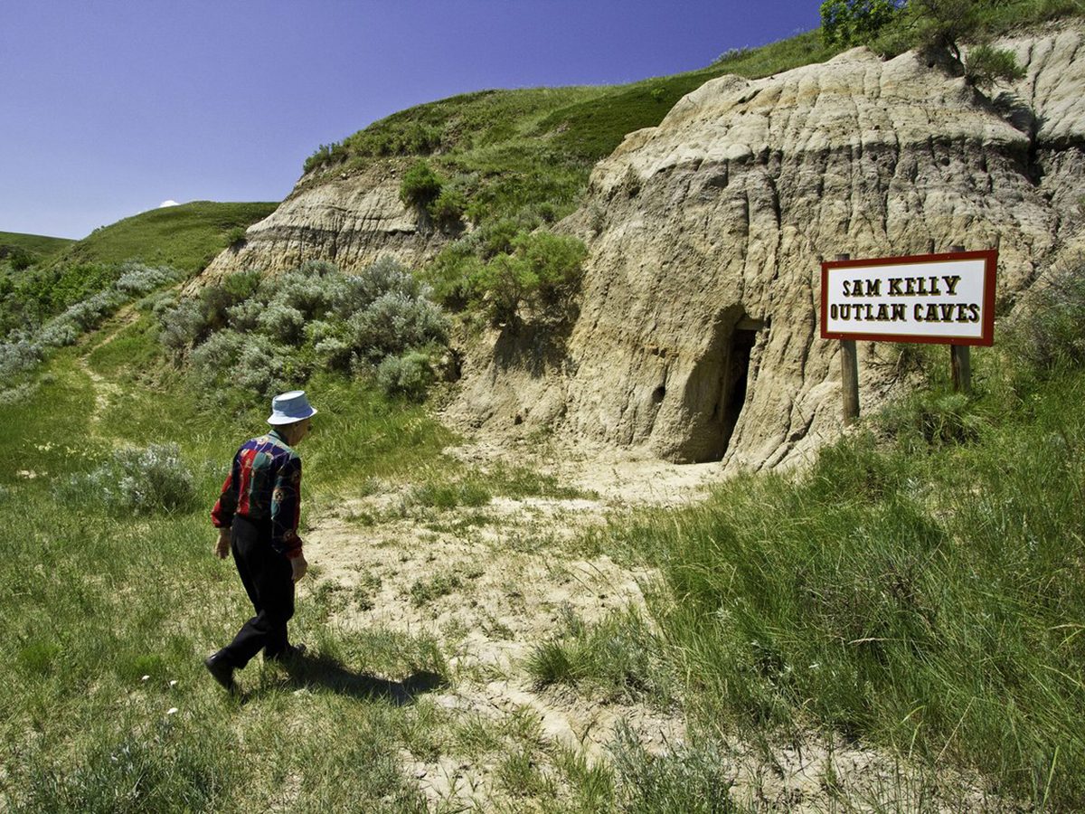 Caves In Canada - Outlaw Caves