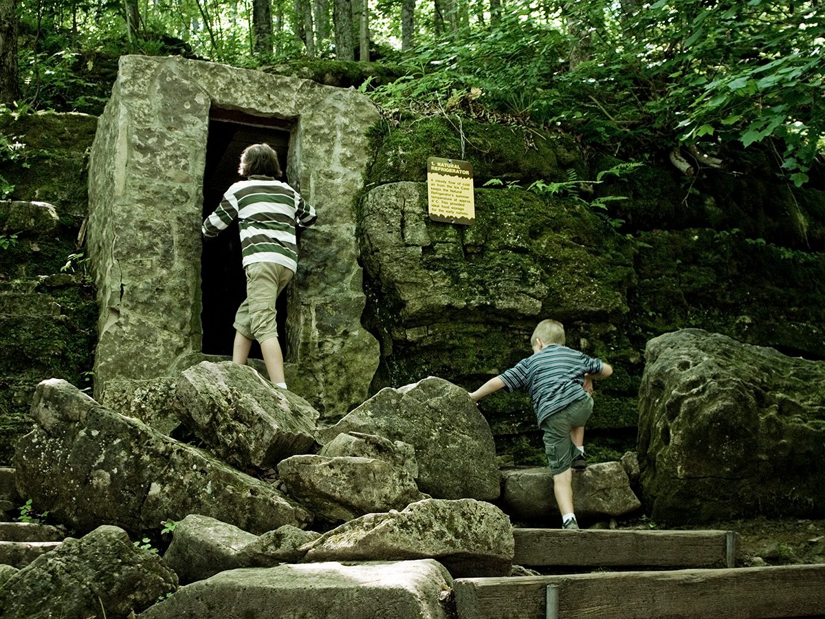 Caves In Canada Scenic Caves