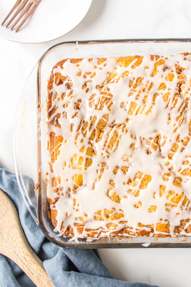 cinnamon roll cake in pan