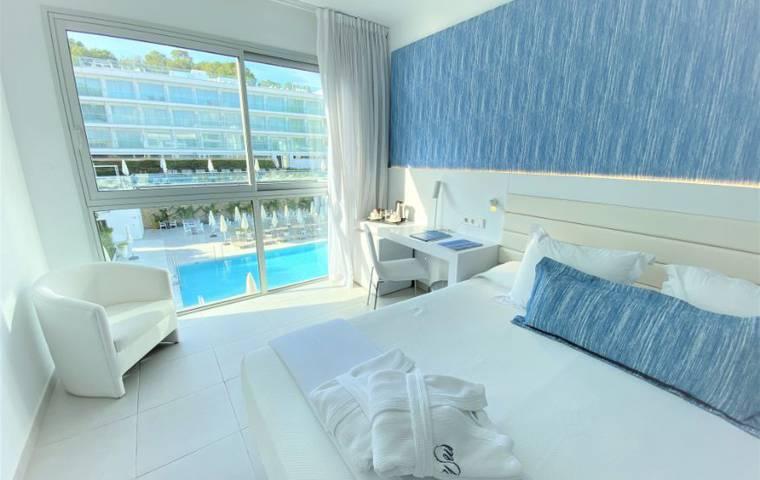 Comfort room with window Reverence Life Hotel  Santa Ponsa