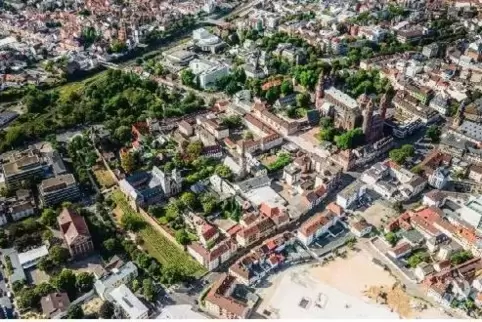 Grün bestimmt bereits heute das Wormser Domquartier – und es soll noch mehr werden.