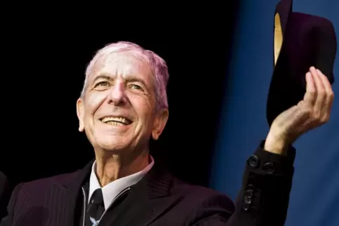 Leonard Cohen: Der Sänger ist die Antwort auf Frage 12.