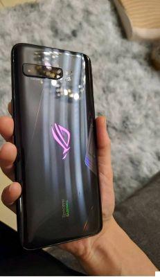 Asus ROG Phone 3, design change in sight