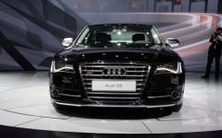 AUDI S8 black