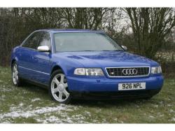 AUDI S8 blue