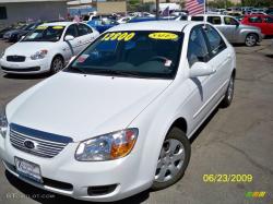 KIA SPECTRA white